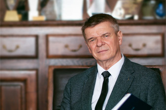 Dr Janusz Poła ponownie rektorem ANS w Lesznie